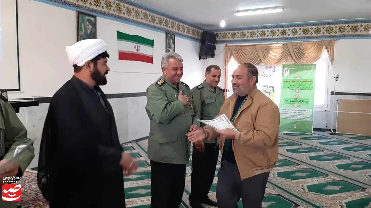 تجلیل از برگزیدگان جشنواره مالک‌اشتر در کاشمر