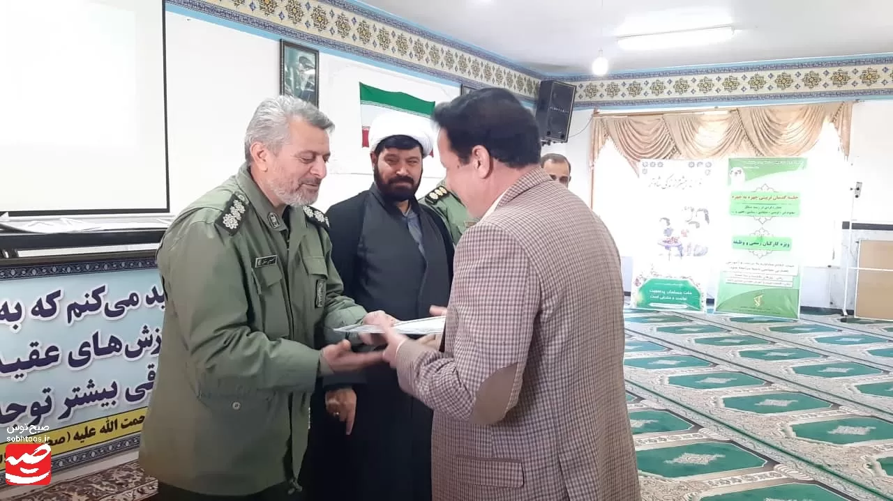 تجلیل از برگزیدگان جشنواره مالک‌اشتر در کاشمر