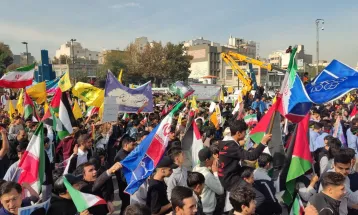 مرگ بر آمریکا صدای واحد دانش‌آموزان مشهدی