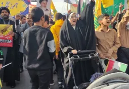 حضور معنادار مردم مشهد در راهپیمایی ۱۳ آبان