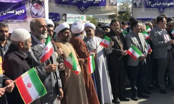 حضور پرشور دانش‌آموزان قوچان در راهپیمایی ۱۳ آبان