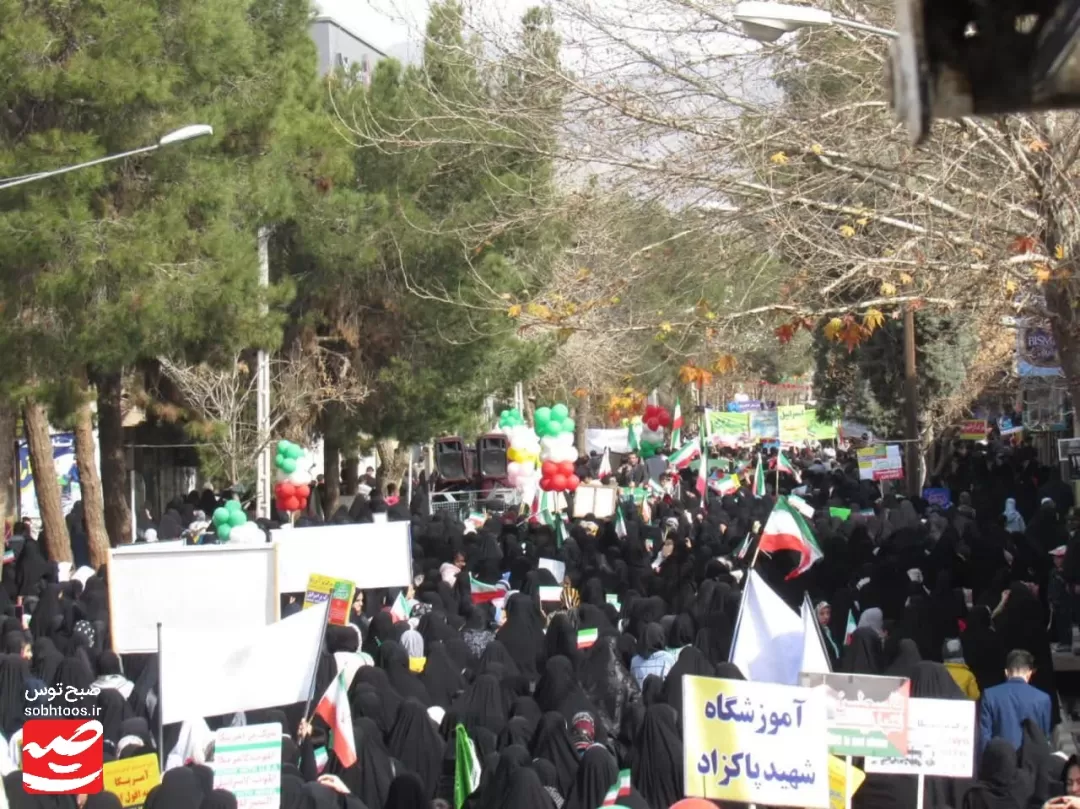 خروش مردم خلیل‌آباد در راهپیمایی ۲۲ بهمن