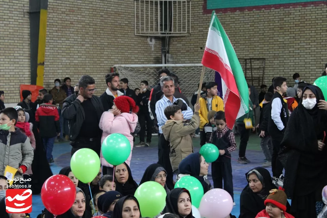 میدان‌داری دهه نودی‌های خلیل‌آباد در اجتماع «فرمانده مهدی»