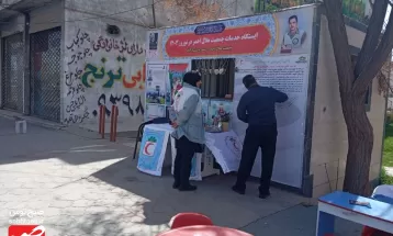 حال و هوای ایستگاه هلال‌احمر در ورودی خلیل‌آباد