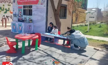 حال و هوای ایستگاه هلال‌احمر در ورودی خلیل‌آباد