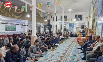 محفل انس‌با‌قرآن و برپایی «سفره‌ کریمانه» در سرخس