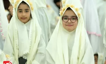 برگزاری جشن ۱۲۰۰ دانش‌آموز روزه اولی‌های دختر کاشمری