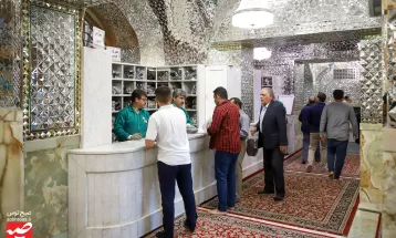 حال و هوای کفشداری‌های حرم مطهر رضوی