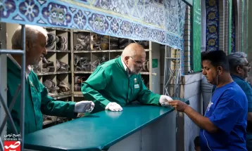 حال و هوای کفشداری‌های حرم مطهر رضوی