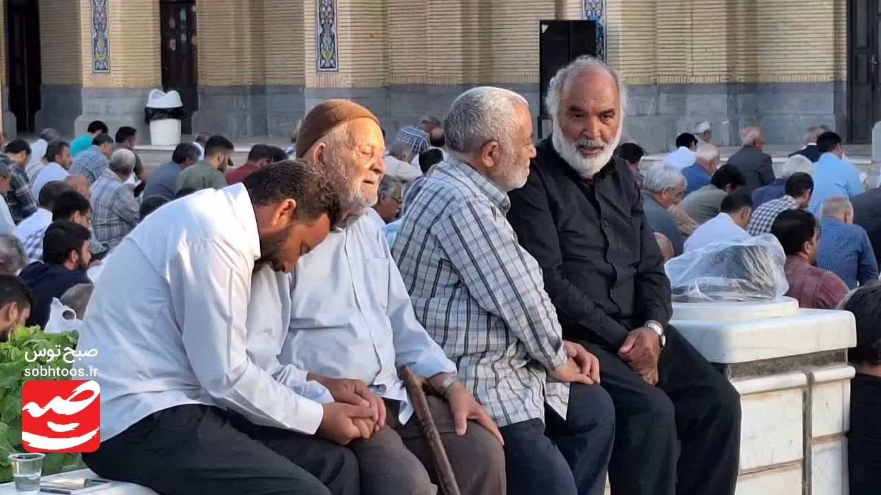 دعای عرفه در زیارتگاه شهید مدرس (ره) کاشمر
