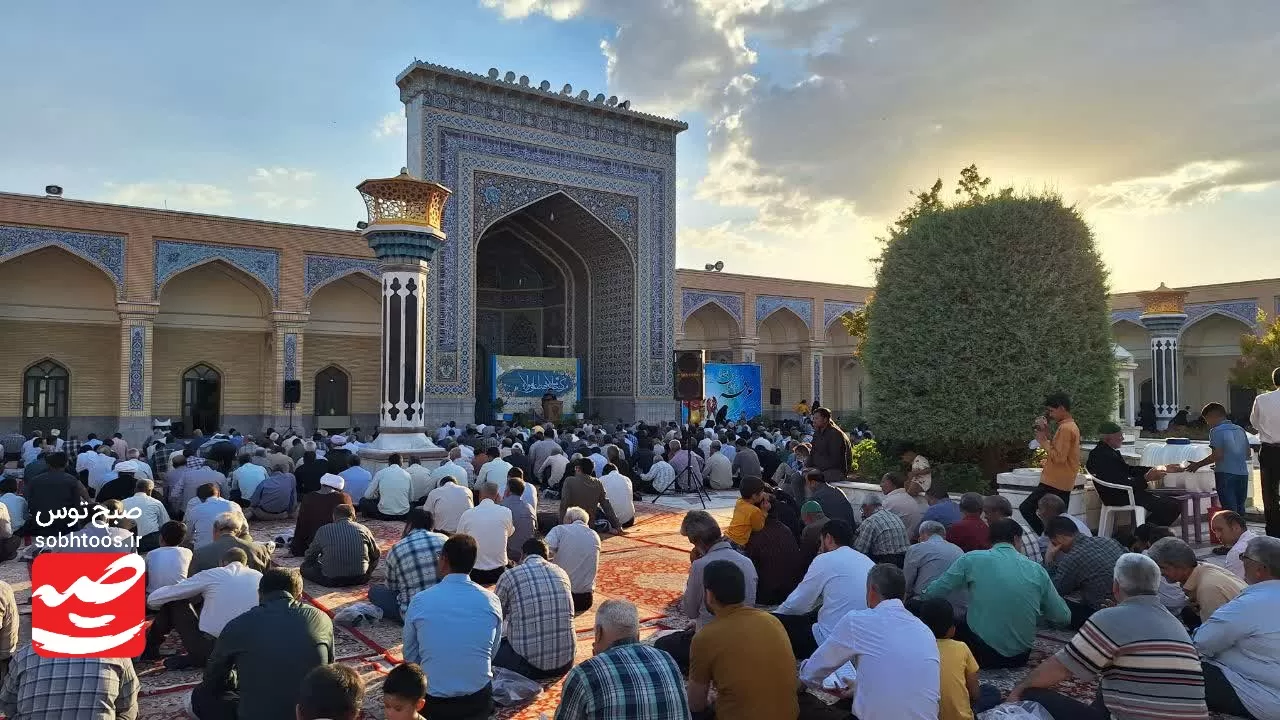 دعای عرفه در زیارتگاه شهید مدرس (ره) کاشمر