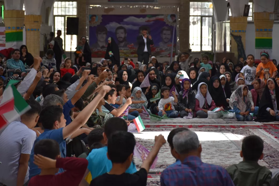 هم‌خوانی سرود سلام فرمانده در قوچان
