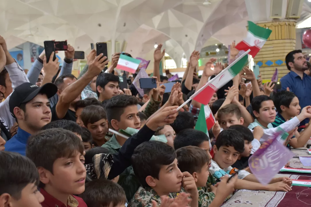 هم‌خوانی سرود سلام فرمانده در قوچان