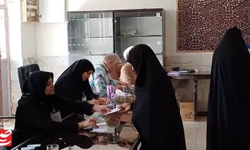 حضور مردم کاشمر در ساعات اولیه رأی‌گیری