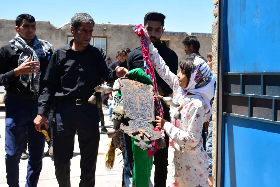 سنت علم گردانی در روستای علی آباد قوچان