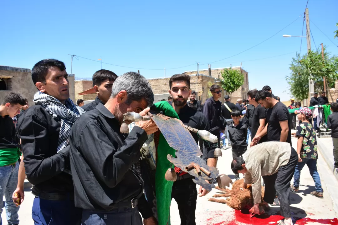 سنت علم گردانی در روستای علی آباد قوچان