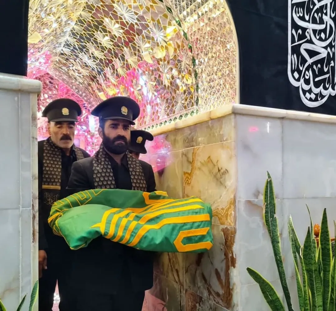 تشرف خدام رضوی به حرم امام علی (ع)