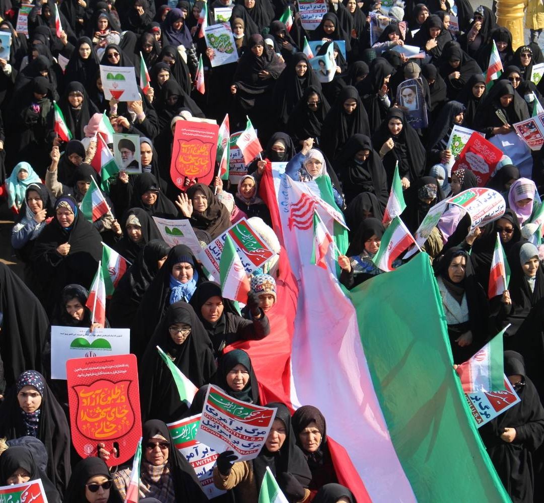 درخشش صاحبان انقلاب در میانهی میدان