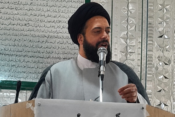 ملت ایران به لبخند قاتلان شهدا اعتماد نمی‌کند