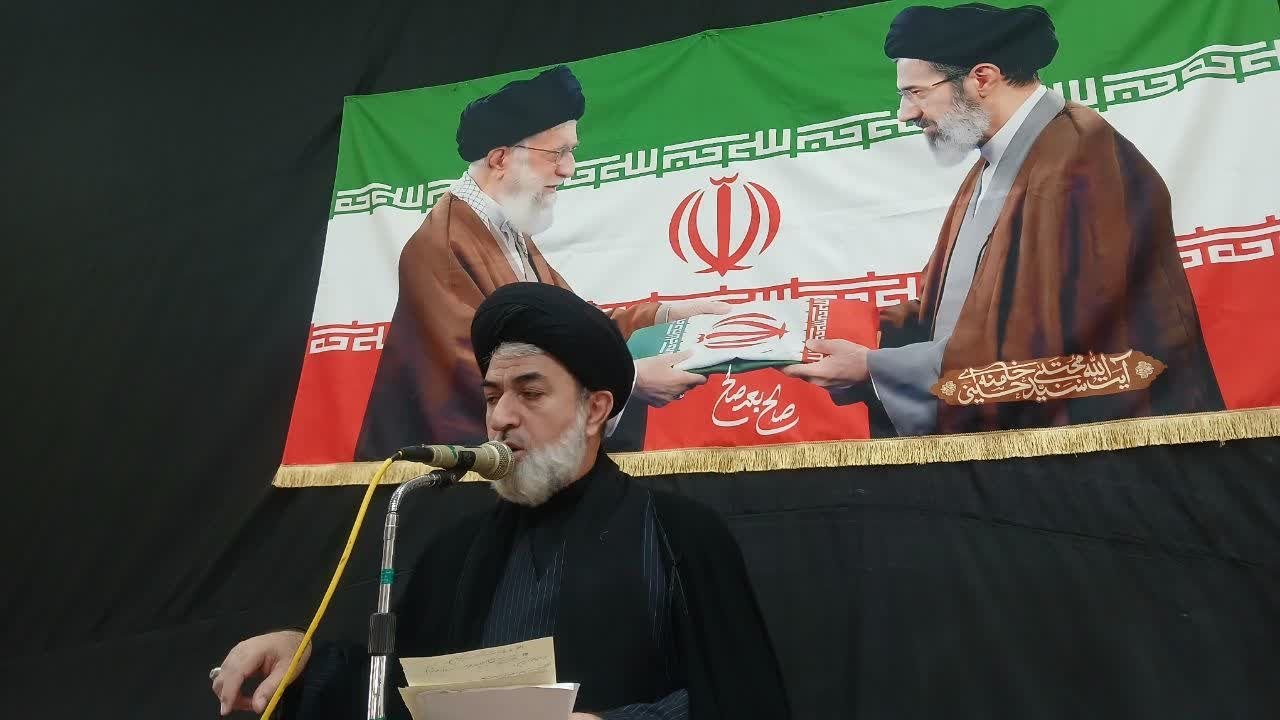 جنگ اقتصادی دشمن را با ایستادگی پاسخ می‌دهیم