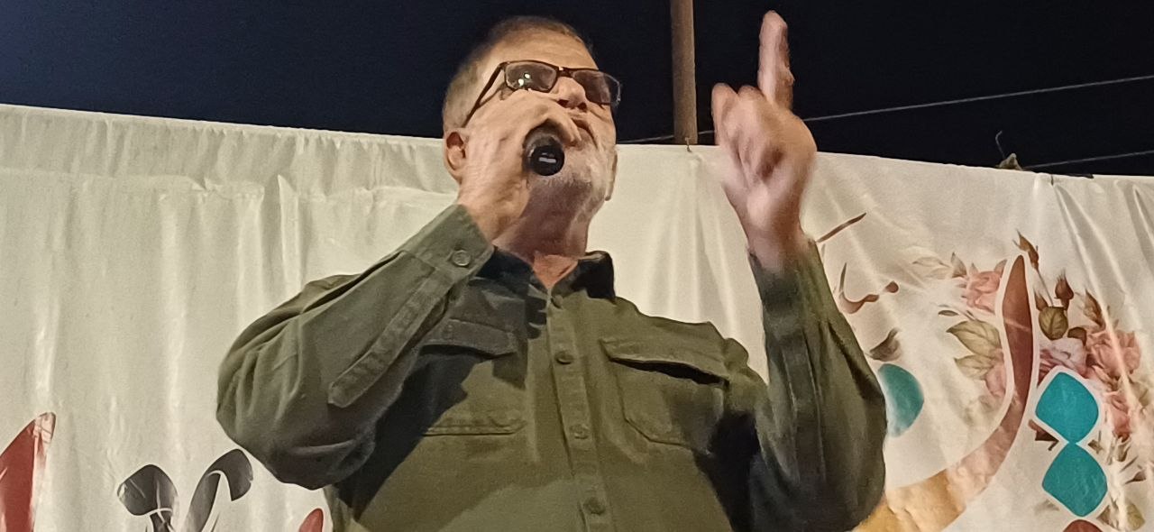 مسئولان با اقتدار از حقوق ملت دفاع کنند