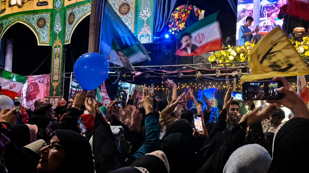 الگوی سیره علوی برای عبور از بحران‌ها لازمست