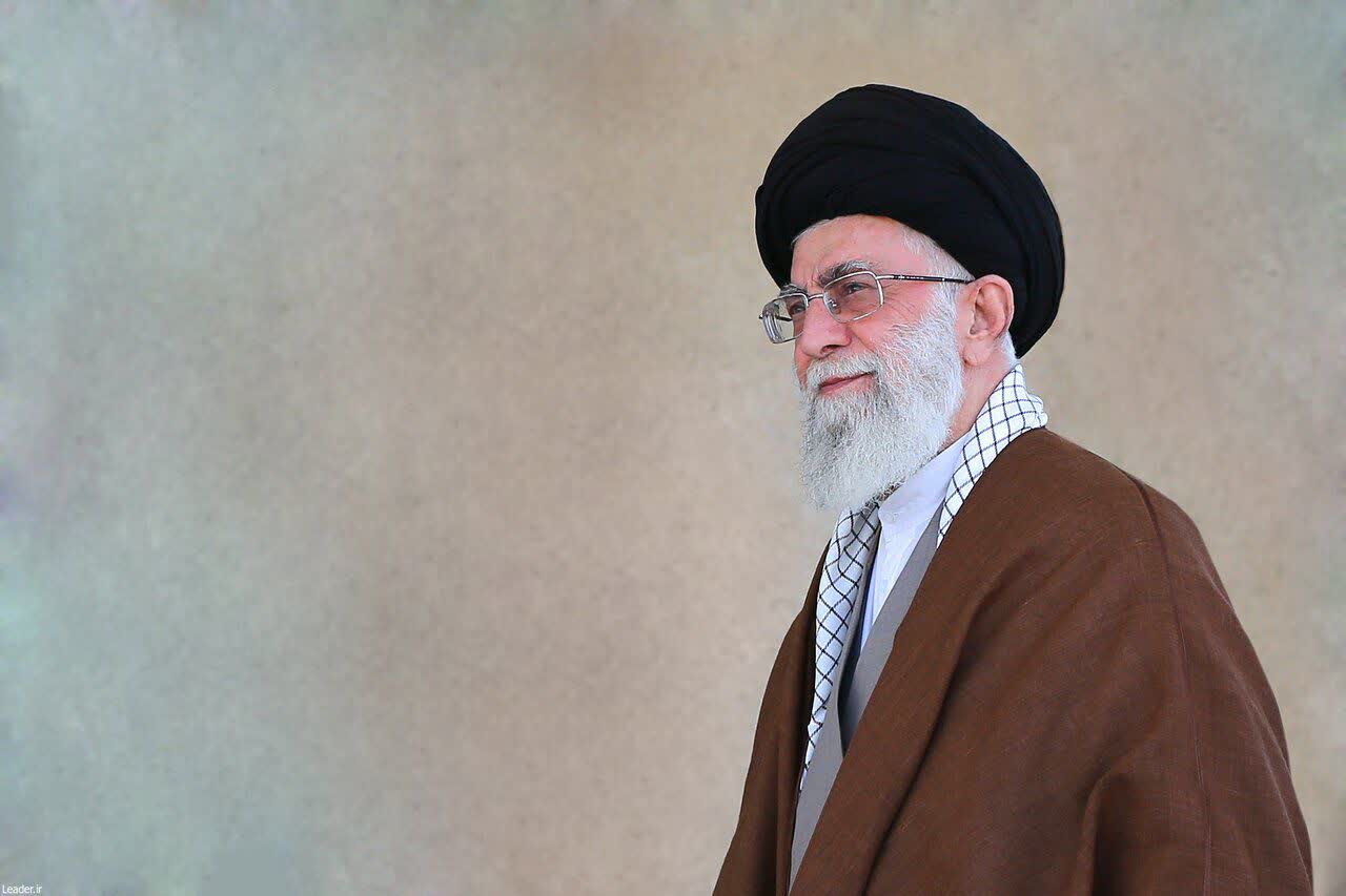 تدفین قائد شهید در مشهد قطعی است