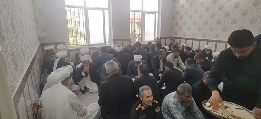 تجلی وحدت در روستای یادگار در روز تاسوعای