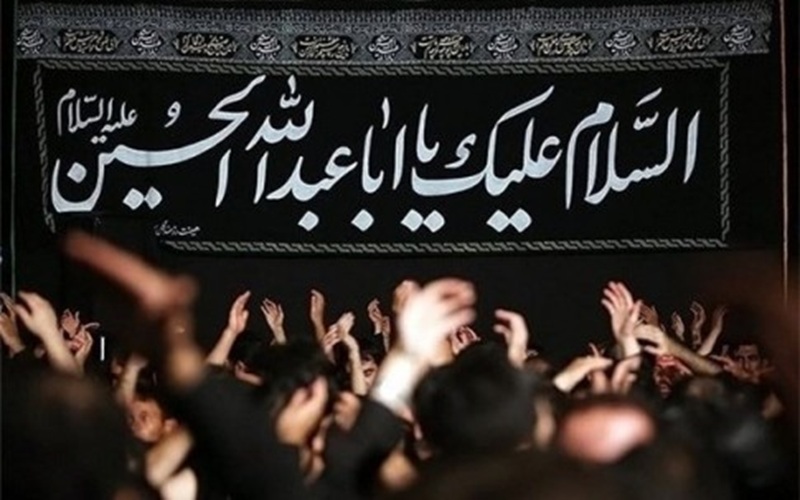 مکتب عاشورا همچنان زنده است