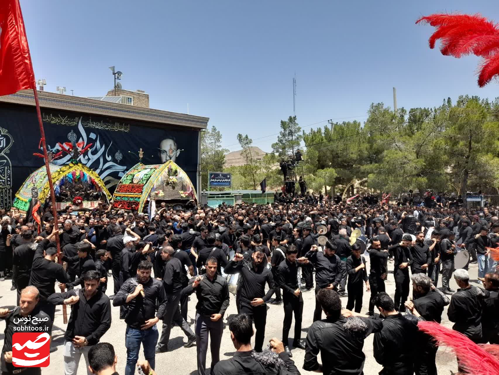 عاشورای حسینی با حضور عزاداران حسینی در بجستان