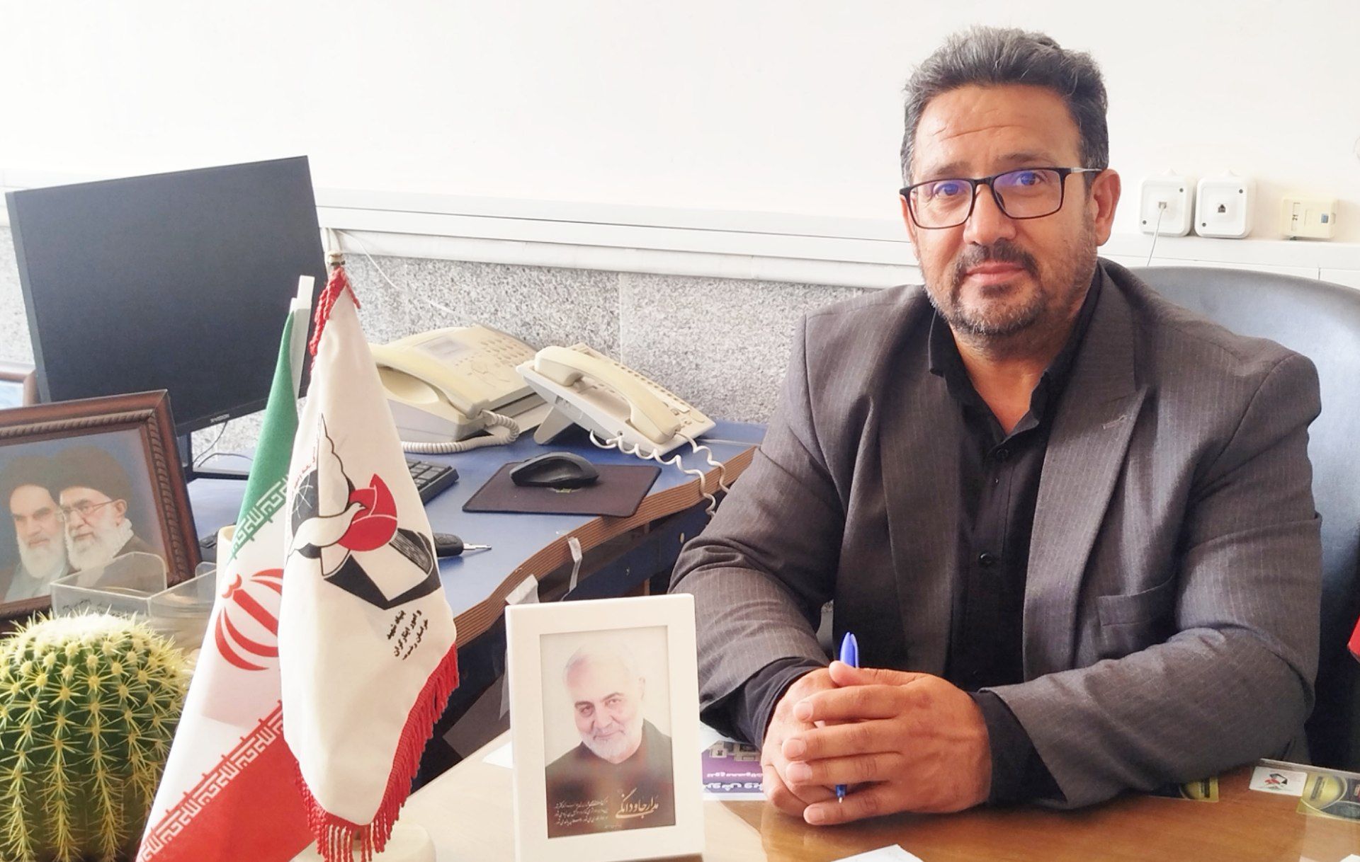 گلزارهای شهدای شهرستان بردسکن همچنان چشم‌انتظار ساماندهی نهایی