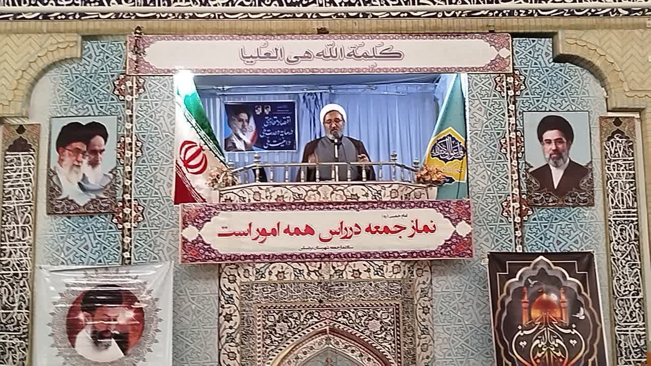 مسئولان باید گره‌گشای مشکلات باشند