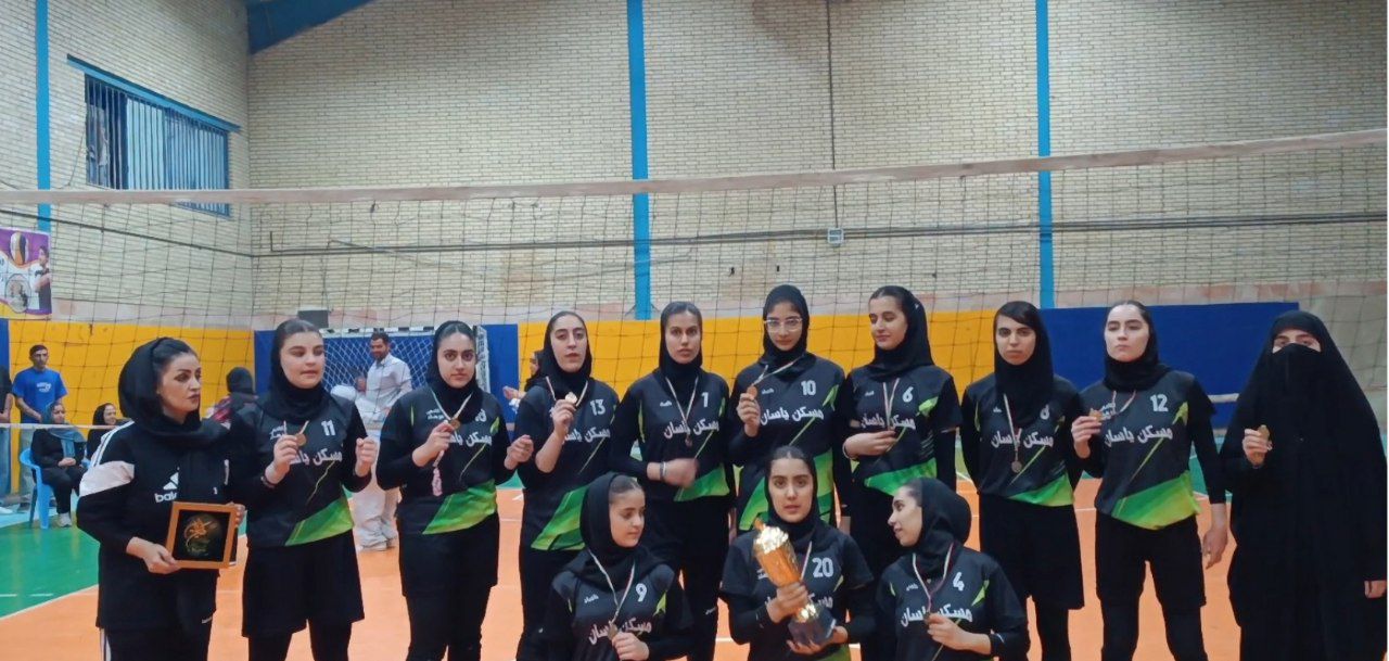 پایان رقابت‌های والیبال دختران گرامیداشت هفته دولت