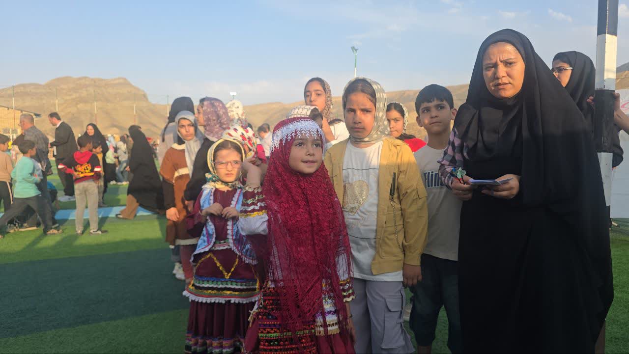 درخشش توانمندی بانوان در جشنواره بومی روستای تیرگان
