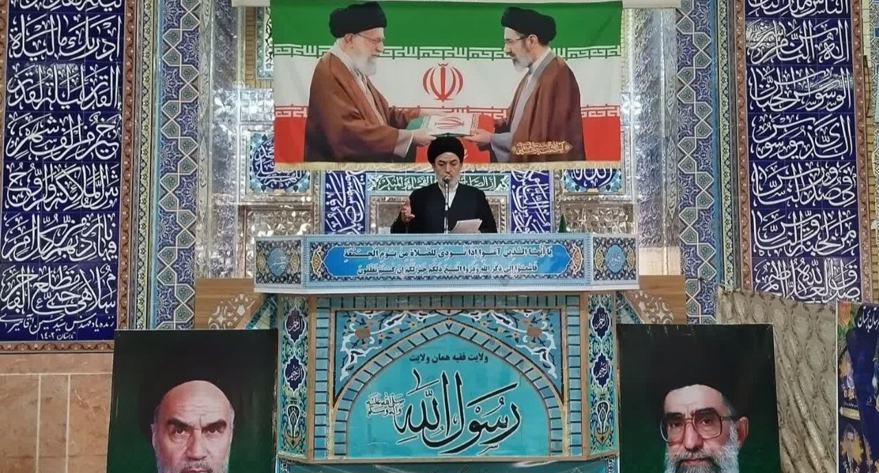 تقویت ایمان و بصیرت راه مقابله بادشمن است