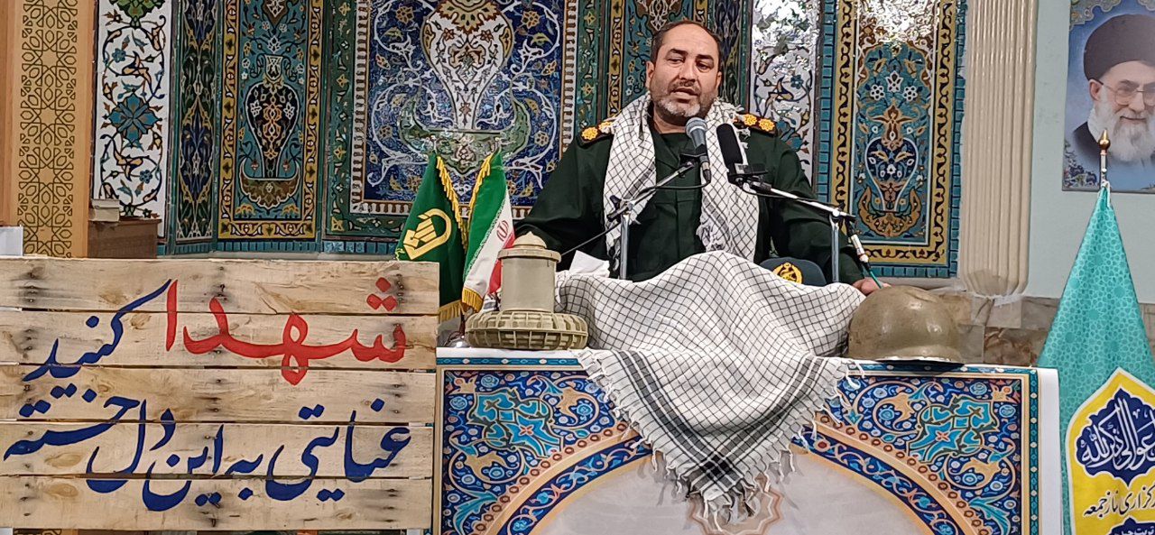 دشمن به‌دنبال خالی کردن سنگر خیابان است