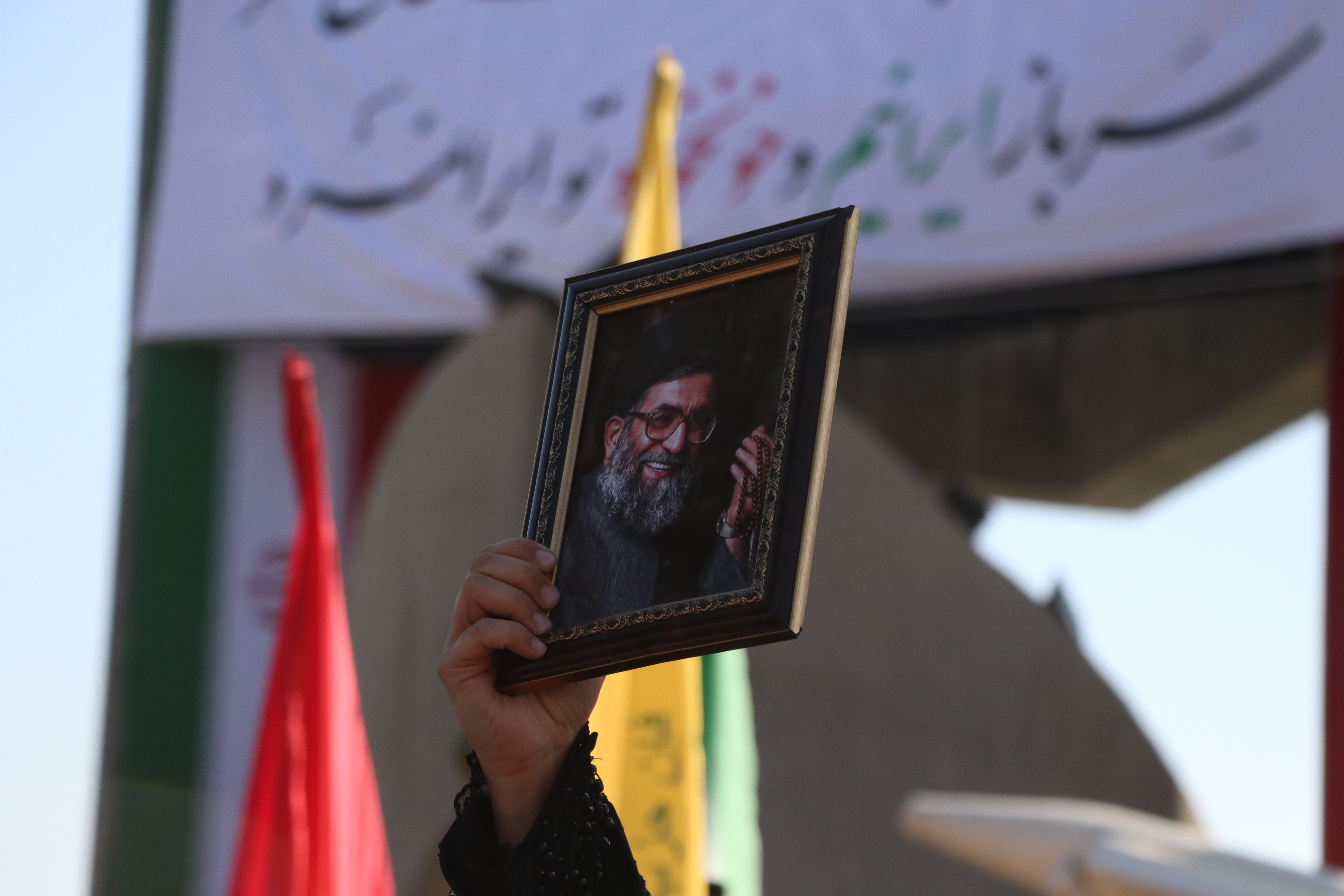 تایم‌لپسی زیبا از بزرگترین زنجیره انسانی در مشهد