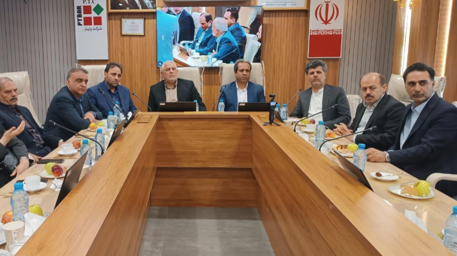 شناسایی ۲۵۰۰ فعال اقتصادی خارجی در خراسان رضوی