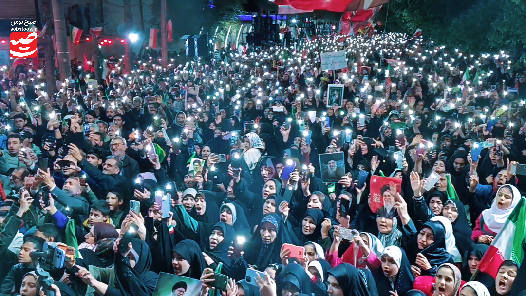 حضور خالق نماهنگ باید برخاست در سبزوار