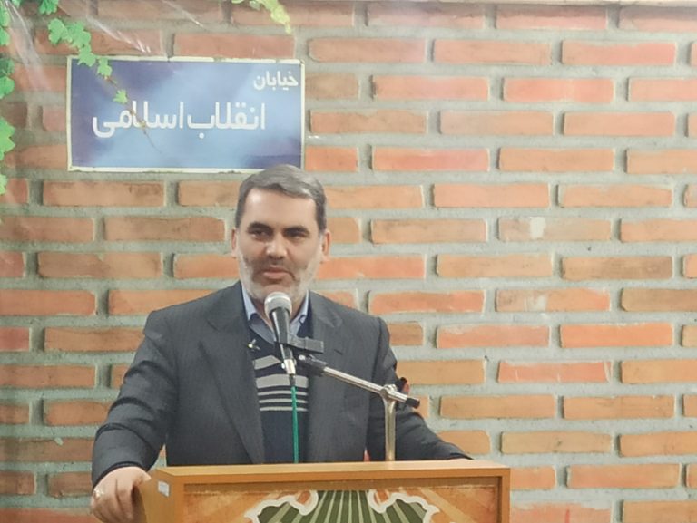 حفظ جایگاه کارگران منوط به رفع مشکلاتشان است/دست‌های واسطه گری و دلالی باید از شبکه کارگری کشور حذف شود