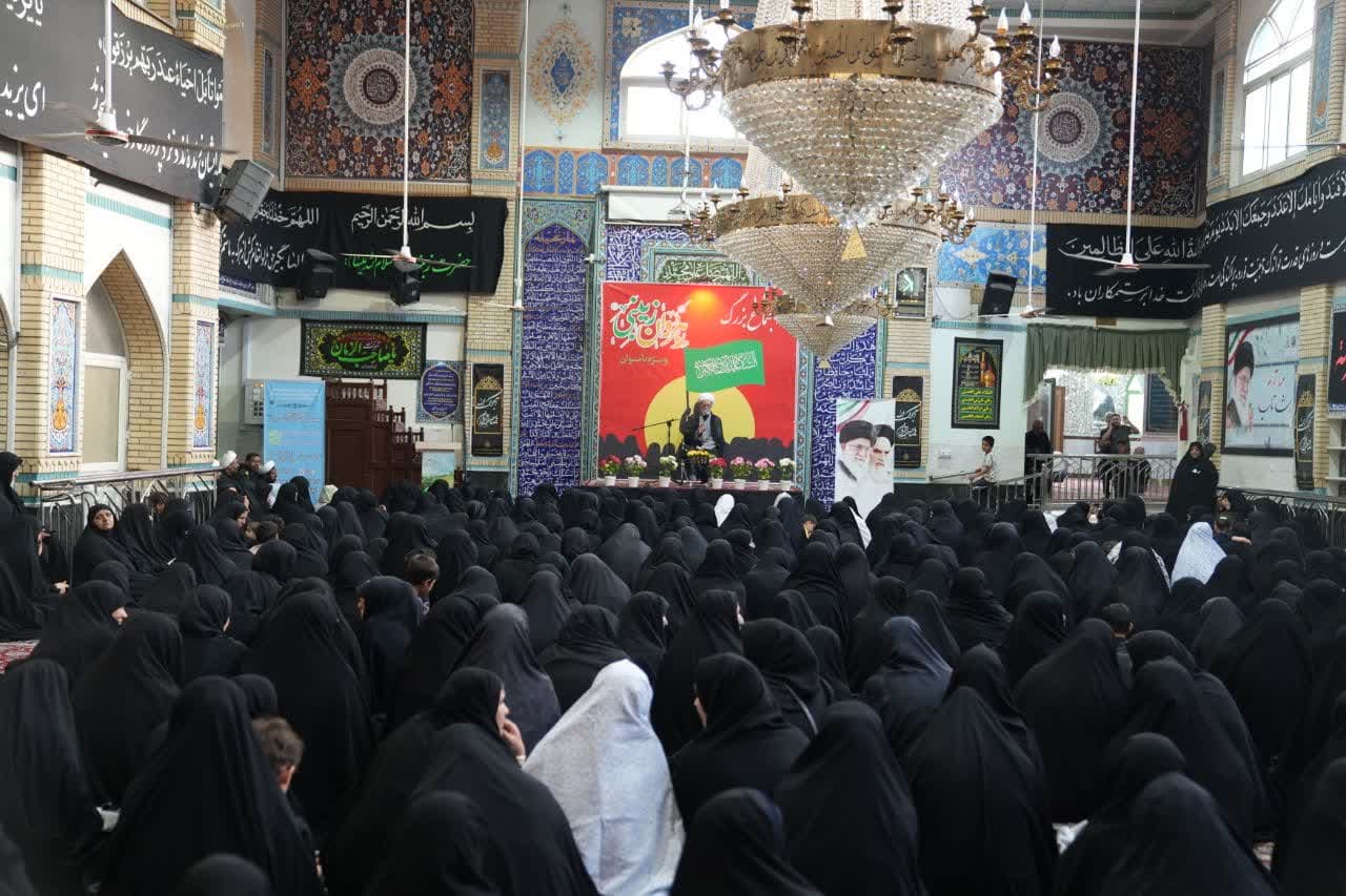عاشورا مایه حیات، رشد و بالندگی است