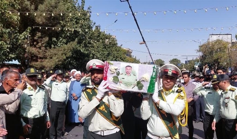 پیکر شهید مدافع امنیت در شهرستان گناباد تشییع شد