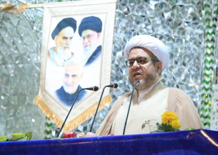 بهترین راه مبارزه با توطئه‌های دشمنان پیاده روی اربعین است