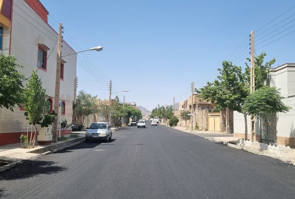 اجرای نهضت آسفالت در ۳۲۰ هزار مترمربع از معابر کاشمر