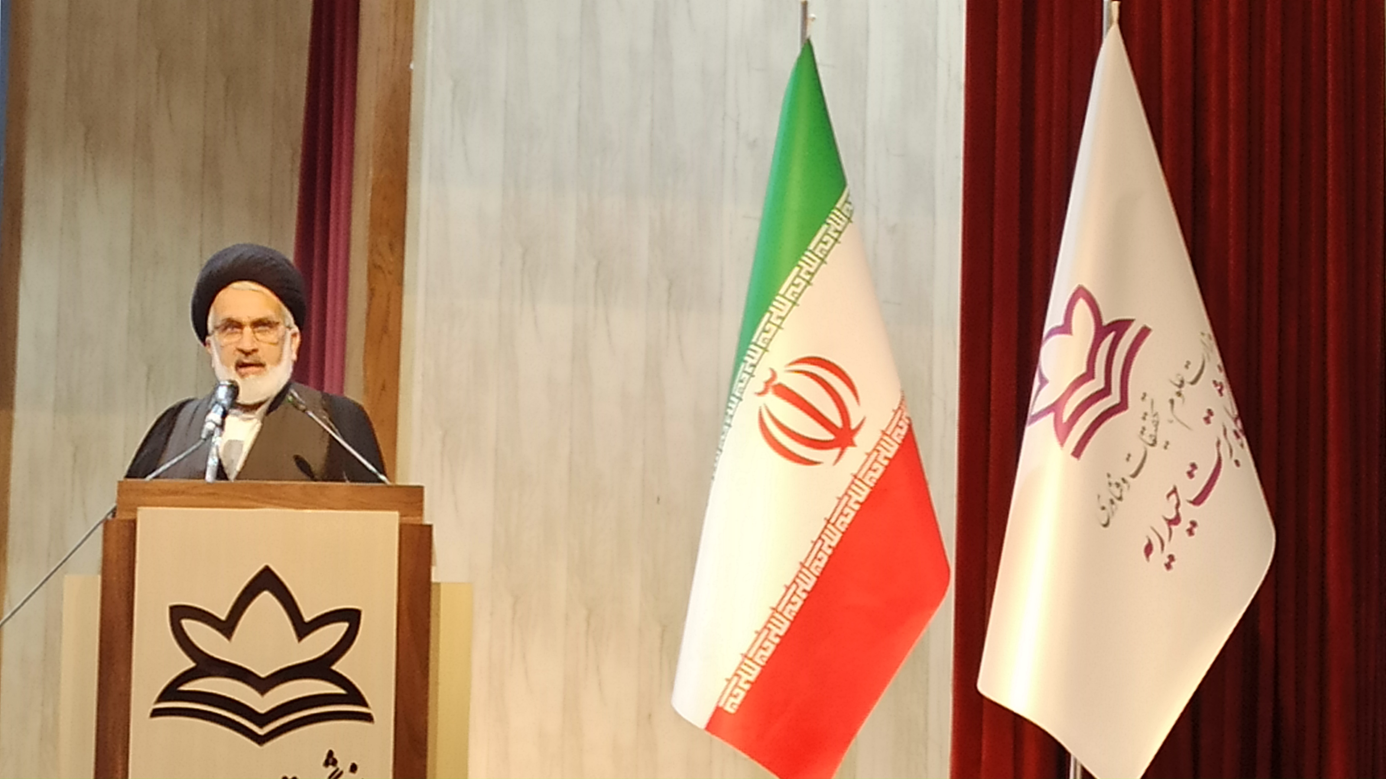 مهم‌ترین رسالت دفتر نهاد رهبری دانشگاه‌ها، هدایتگری است