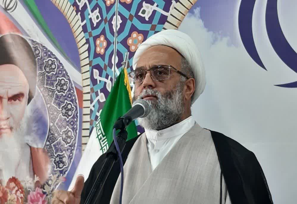 شهید مدرس یک عالم مبارز بود