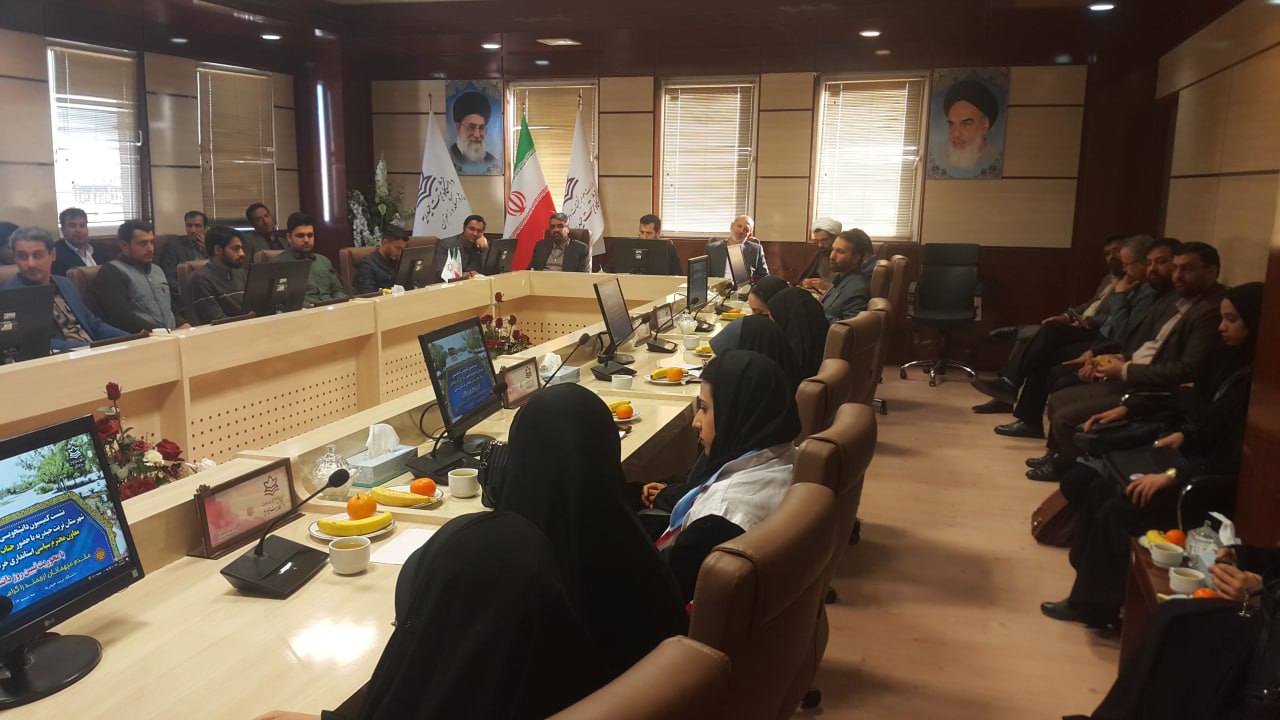 امیداوری دشمن به نفوذ رسانه و شبکه‌های اجتماعی در ایران