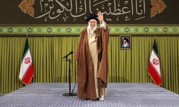امروز بار جهاد تبیین روی دوش مداحان است