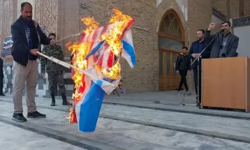 تجمع اعتراض آمیز نیشابوریان در محکومیت جنایت کرمان