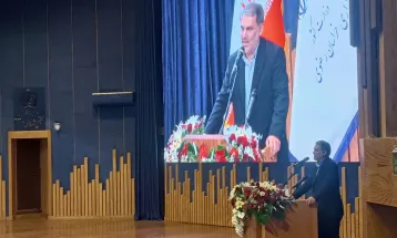 کمک به دولت تکلیفی برای نمایندگان مجلس است
